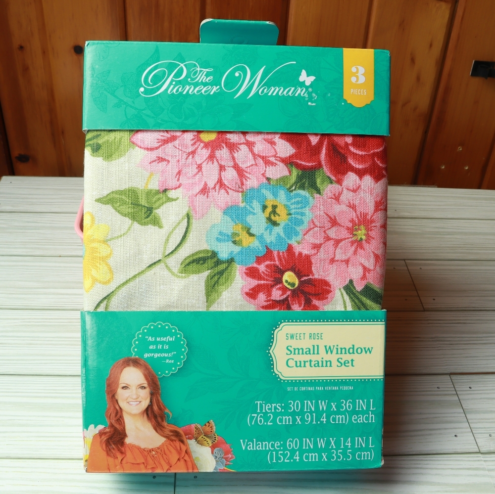 'Pioneer Woman' Small Window Curtain Set 'Sweet Rose'